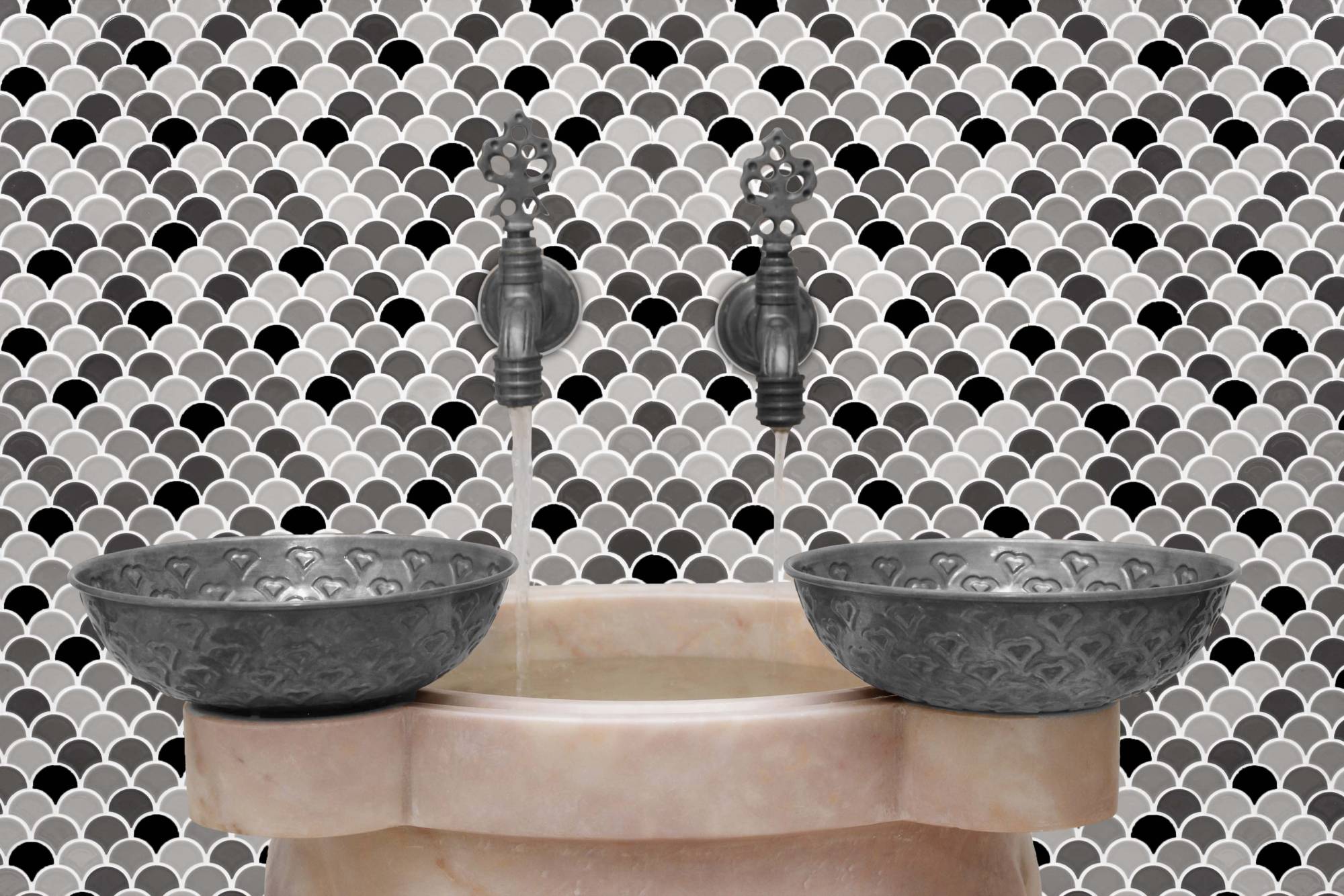 Salles de bains avec mur en mosaïque écailles de poisson en grès cérame émaillé dans les tons gris