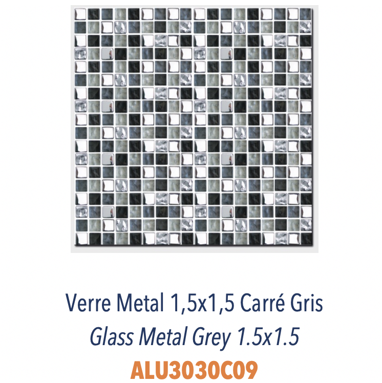 Mosaïque avec petits carrés en verre, métal et aluminium noir et gris