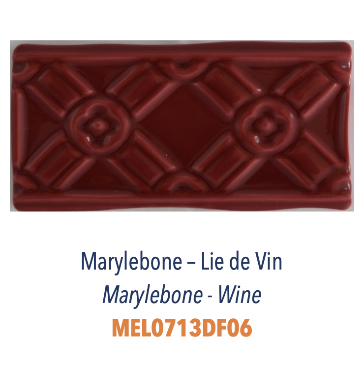 Frise Marylebone en Relief 3D Lie de Vin