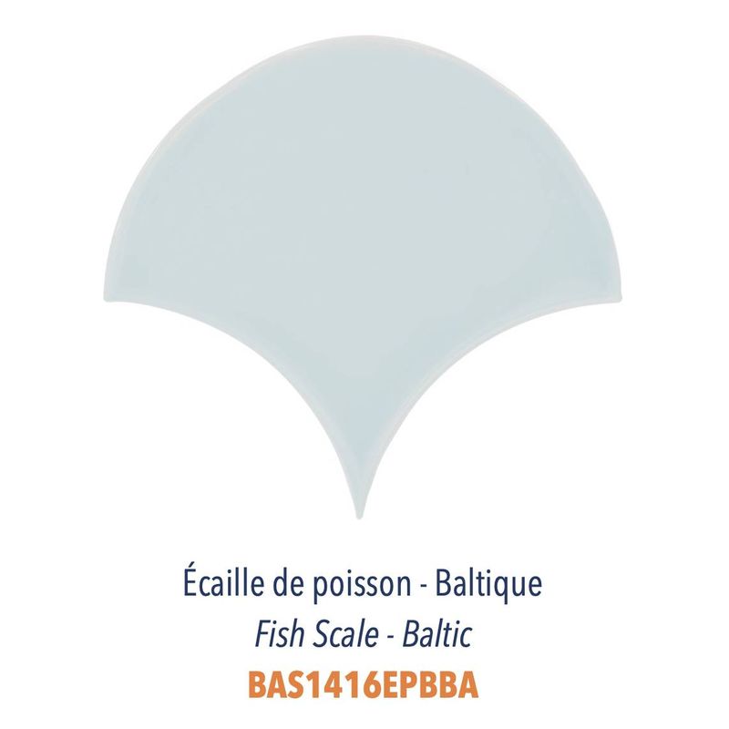 Ecaille de poisson Grand format faience émaillée Bleu Clair Baltique