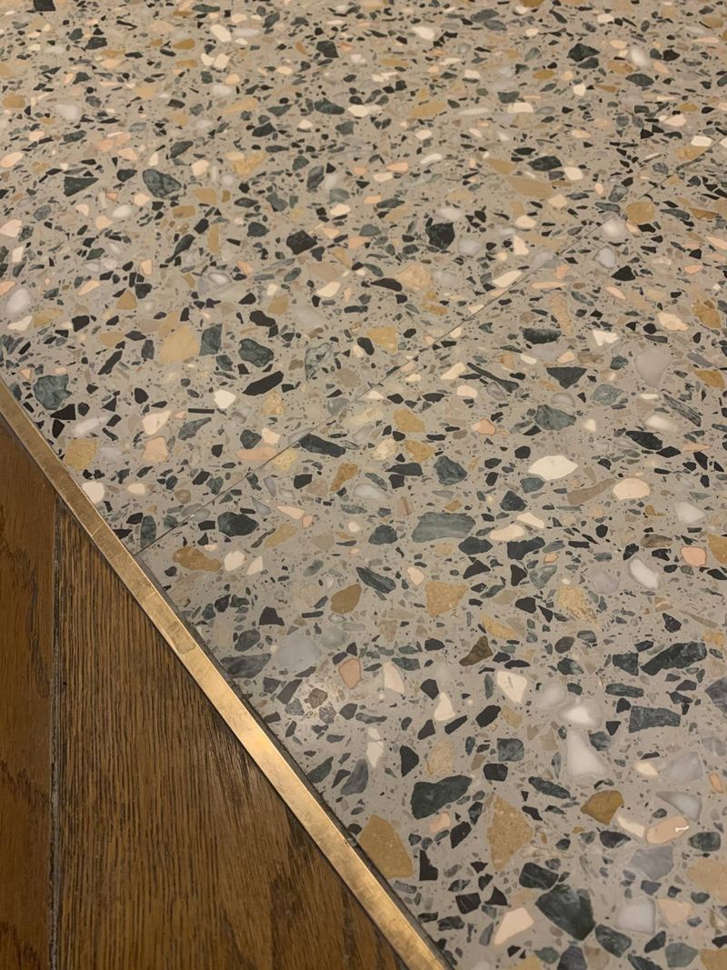 Dalles 60 x 60 cm - Terrazzo Résineux