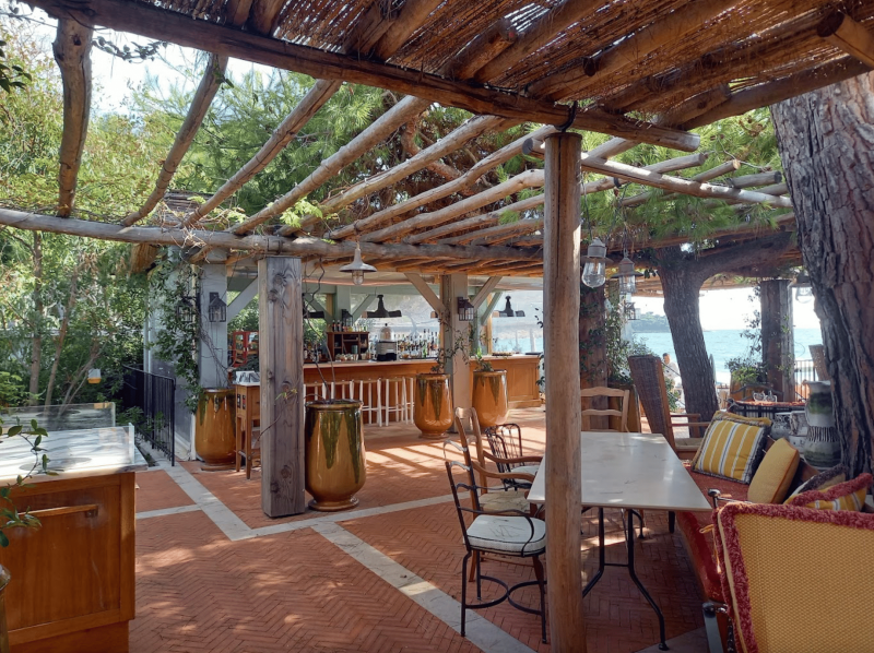 Brick : L'Authenticité de la Terre Cuite Artisanale